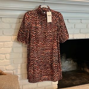 Patterned high neck dress